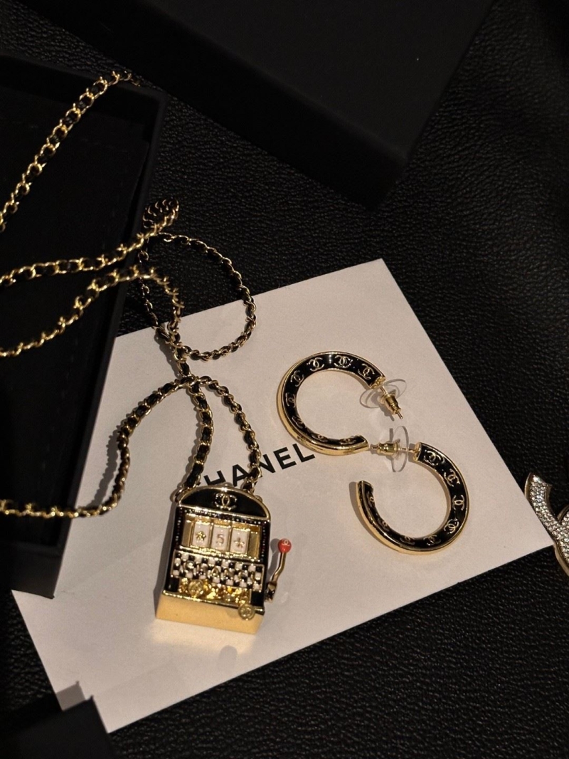 Chanel Necklaces